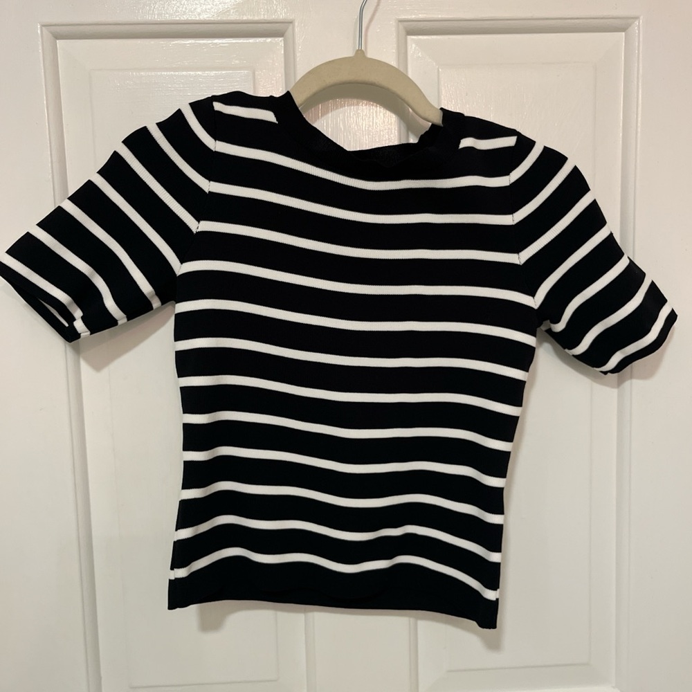 Striped Black and White Women's Short Sleeve Top